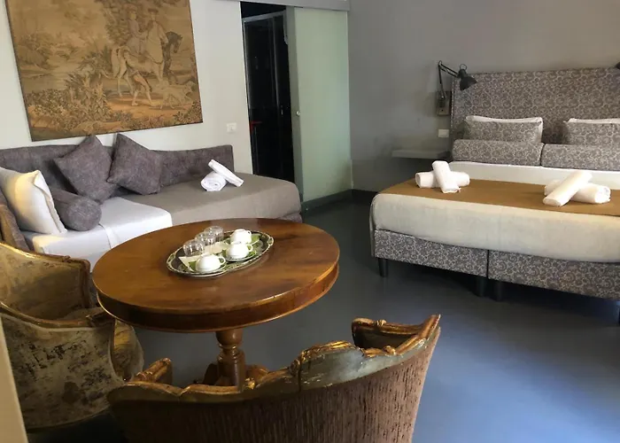 94 Luxury Roma